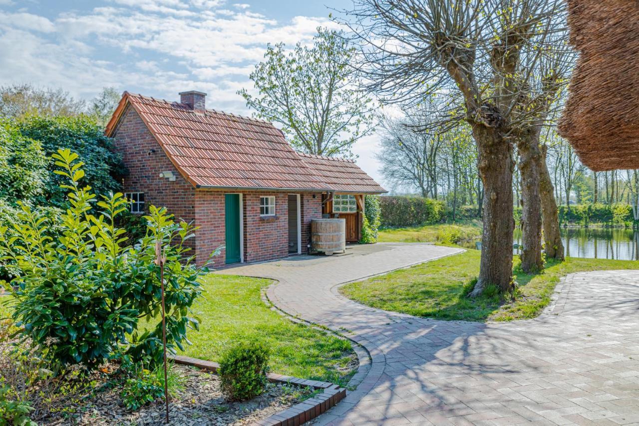 Reetdach Ostfriesenhaus Villa Sudbrookmerland ภายนอก รูปภาพ